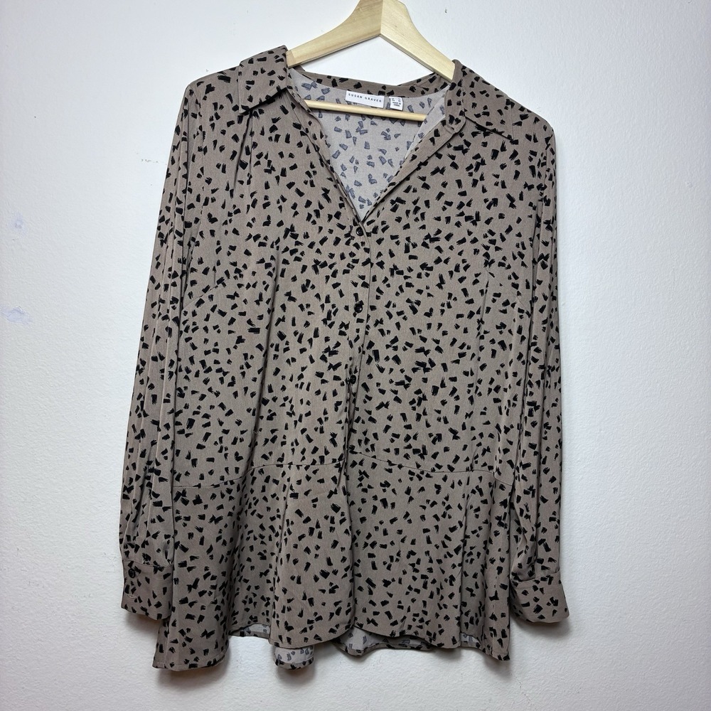 Susan Graver XL Blouse Printed Stretch Peachskin Peplum Big Shirt Top Mushroom‎